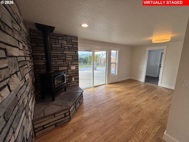 17460 Se SUNNYSIDE Rd, Damascus, OR 97089