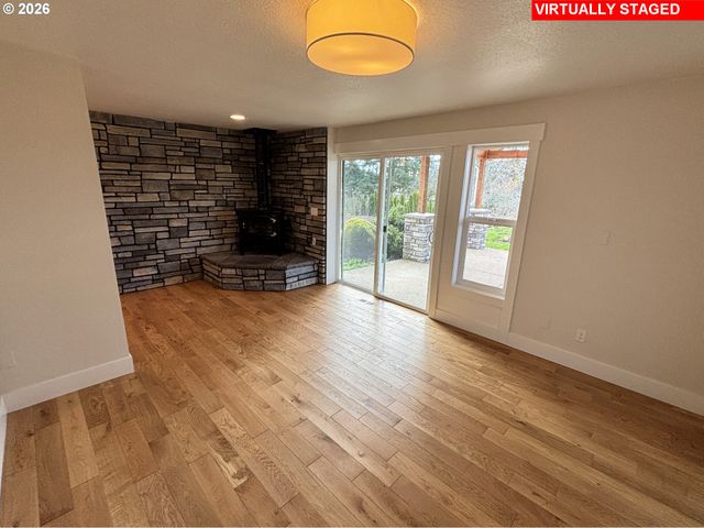 17460 Se SUNNYSIDE Rd, Damascus, OR 97089