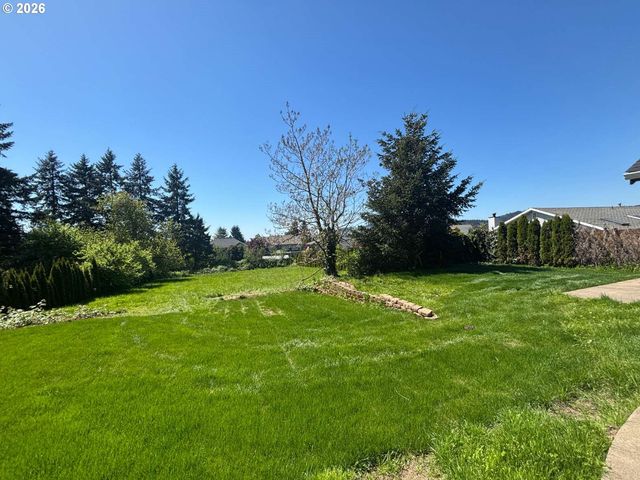17460 Se SUNNYSIDE Rd, Damascus, OR 97089