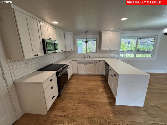 17460 Se SUNNYSIDE Rd, Damascus, OR 97089