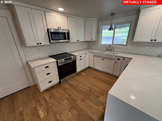 17460 Se SUNNYSIDE Rd, Damascus, OR 97089