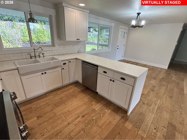 17460 Se SUNNYSIDE Rd, Damascus, OR 97089