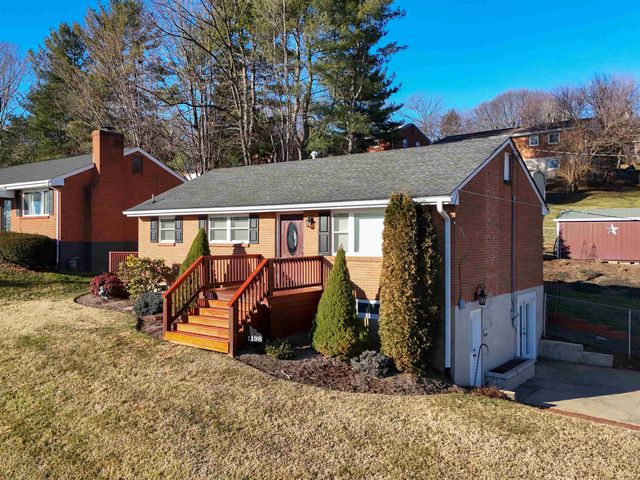 1198 SPAULDING ST, Staunton, VA 24401