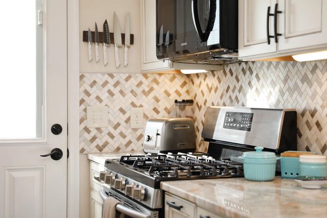 1198 SPAULDING ST, Staunton, VA 24401