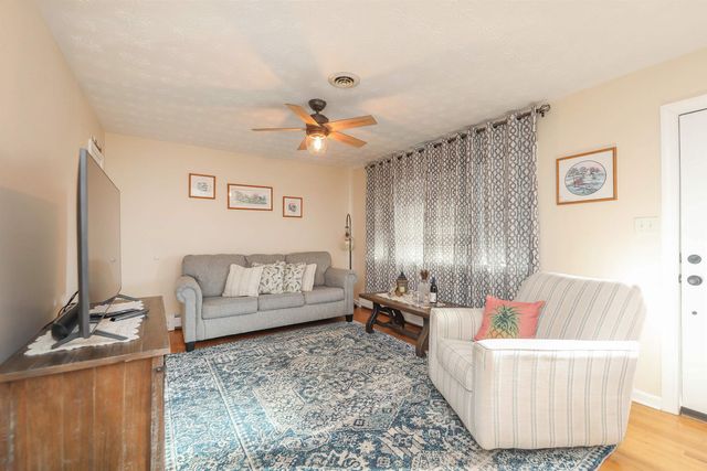 1198 SPAULDING ST, Staunton, VA 24401