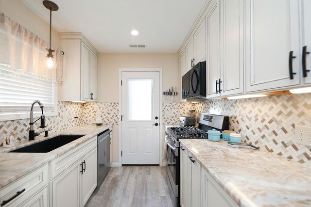 1198 SPAULDING ST, Staunton, VA 24401