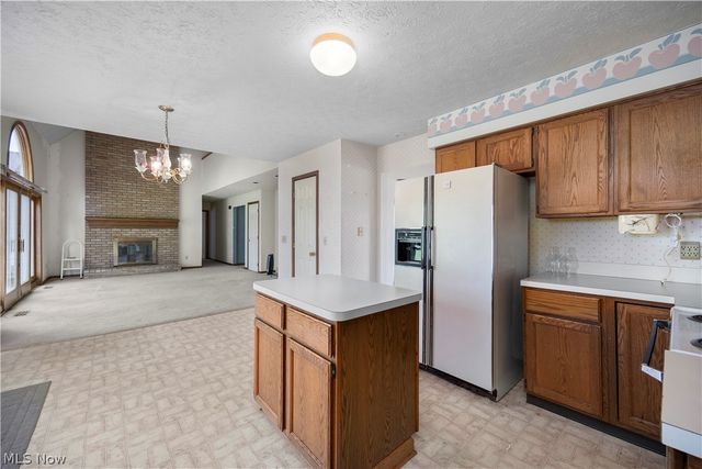 722 Jaycox Road, Avon Lake, OH 44012