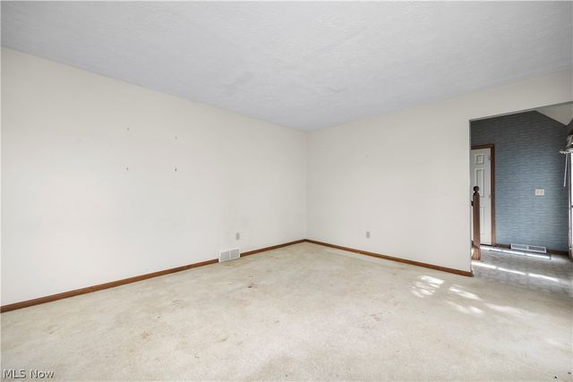 722 Jaycox Road, Avon Lake, OH 44012