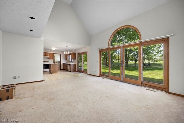 722 Jaycox Road, Avon Lake, OH 44012