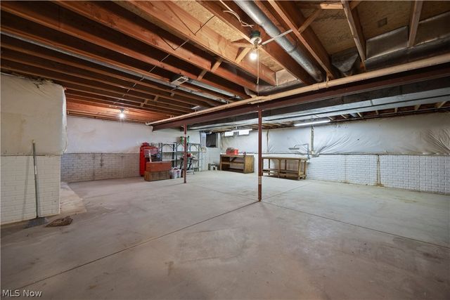 722 Jaycox Road, Avon Lake, OH 44012