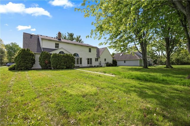 722 Jaycox Road, Avon Lake, OH 44012