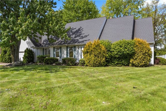 722 Jaycox Road, Avon Lake, OH 44012
