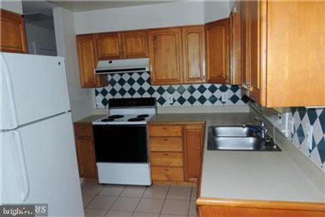 5985 4TH ST, Deale, MD 20751