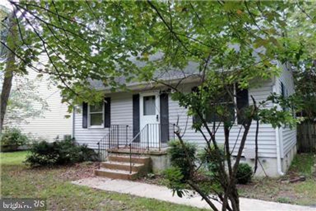 5985 4TH ST, Deale, MD 20751