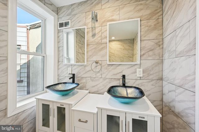 636 S 56TH ST, Philadelphia, PA 19143