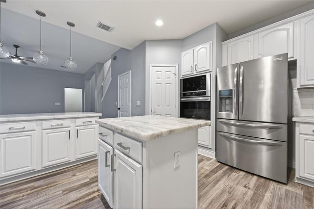 178 Linton Downs Place, The Woodlands, TX 77382