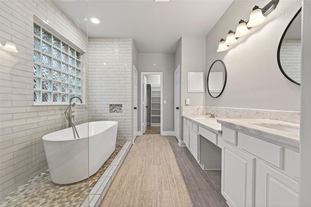 178 Linton Downs Place, The Woodlands, TX 77382