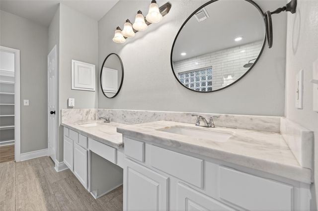 178 Linton Downs Place, The Woodlands, TX 77382