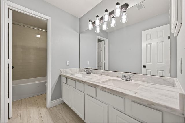 178 Linton Downs Place, The Woodlands, TX 77382