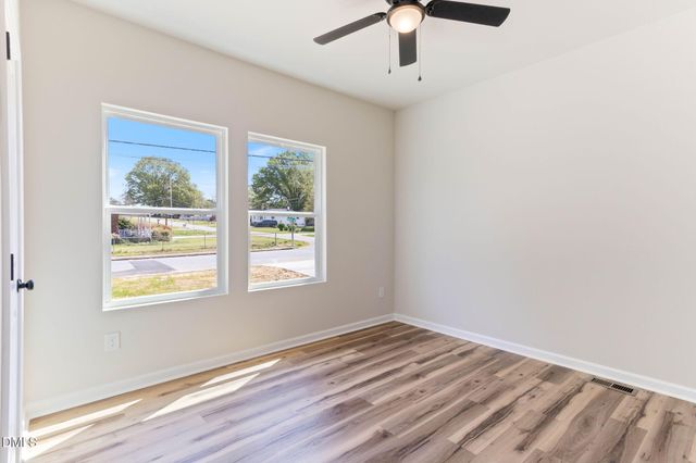 1517 Belmont Street, Burlington, NC 27215