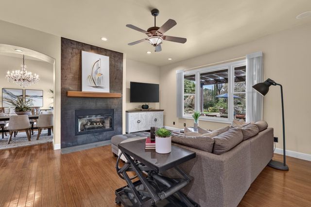 4216 Savoie Ct, Loomis, CA 95650