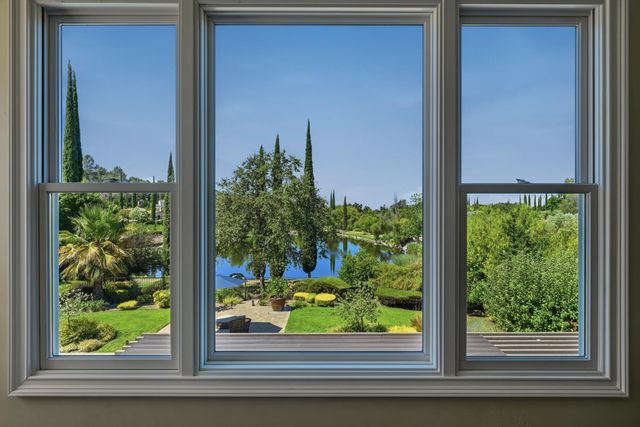 4216 Savoie Ct, Loomis, CA 95650