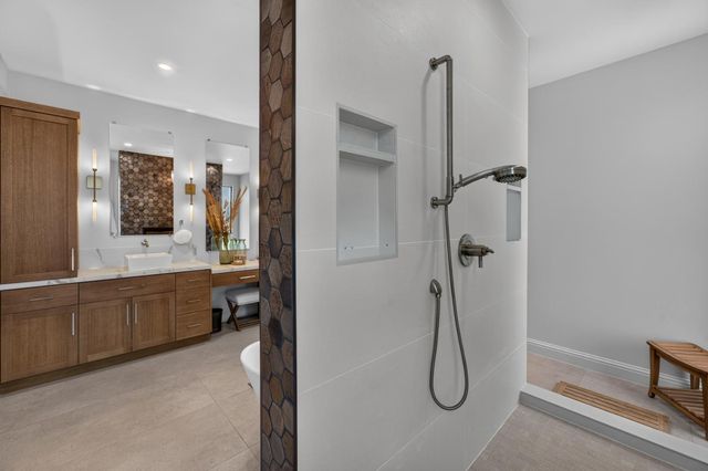 4216 Savoie Ct, Loomis, CA 95650