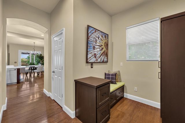 4216 Savoie Ct, Loomis, CA 95650