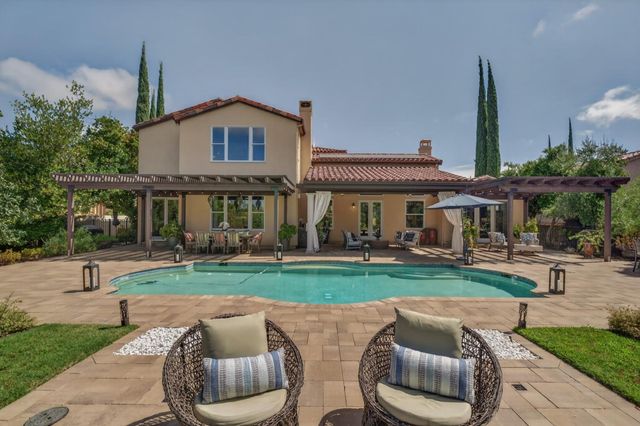 4216 Savoie Ct, Loomis, CA 95650