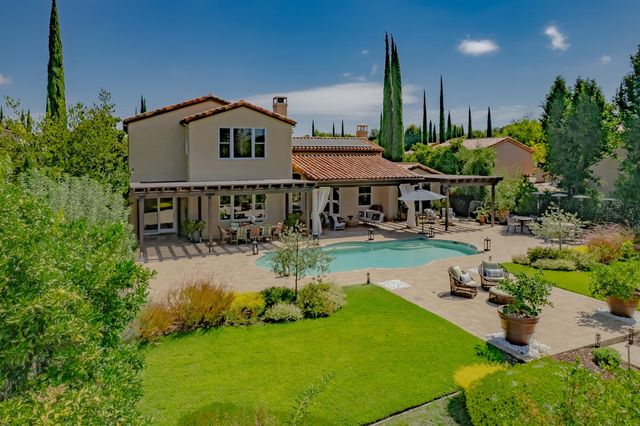 4216 Savoie Ct, Loomis, CA 95650