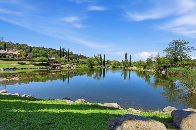 4216 Savoie Ct, Loomis, CA 95650