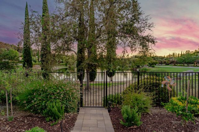 4216 Savoie Ct, Loomis, CA 95650