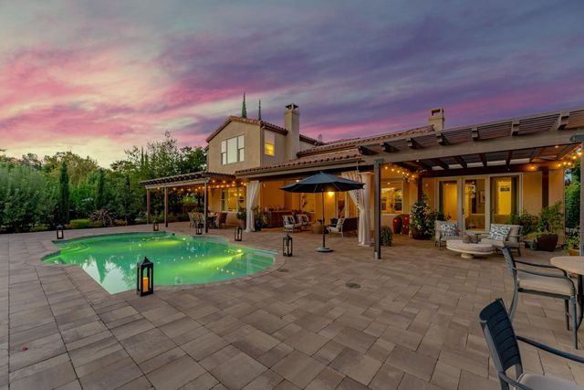 4216 Savoie Ct, Loomis, CA 95650