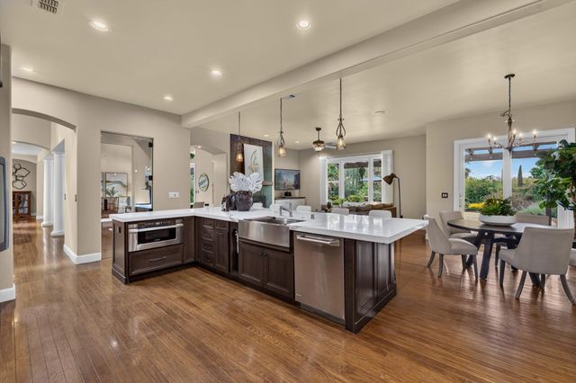 4216 Savoie Ct, Loomis, CA 95650