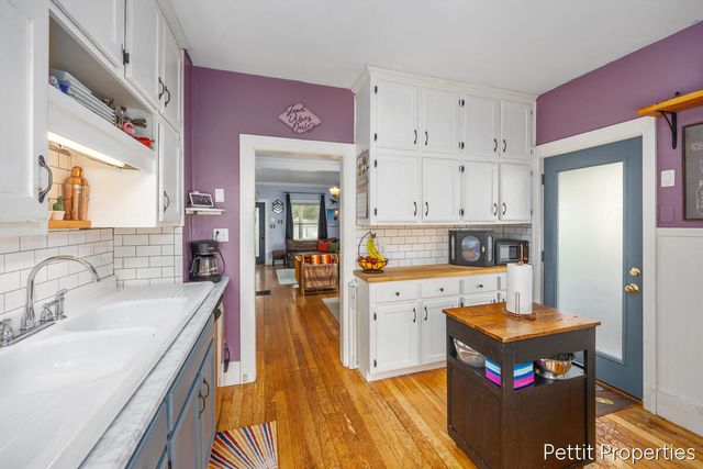 3897 Grand Street, Grandville, MI 49418