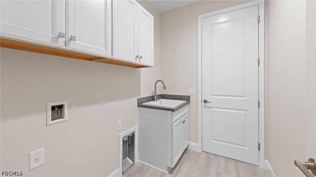 2937 Heritage Pines DR, Fort Myers, FL 33905