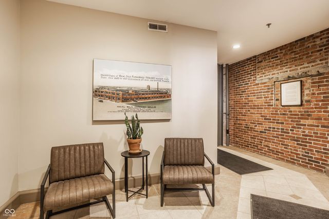 611 N Park Avenue 311, Indianapolis, IN 46204