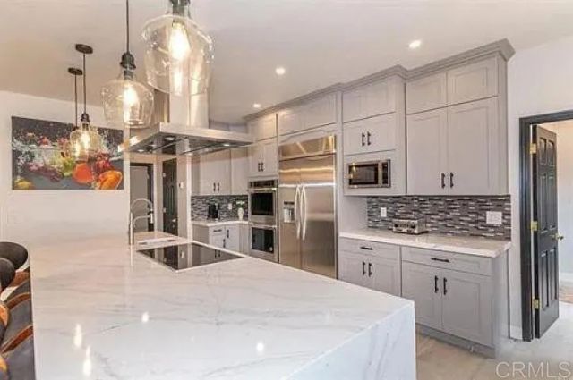 29979 Robbie Lane, Vista, CA 92084