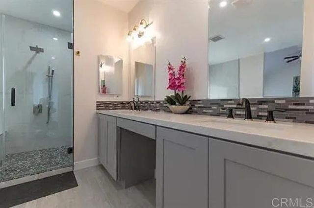 29979 Robbie Lane, Vista, CA 92084