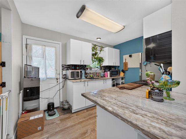 1104 S Boundary ST, Burnet, TX 78611