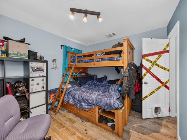 1104 S Boundary ST, Burnet, TX 78611