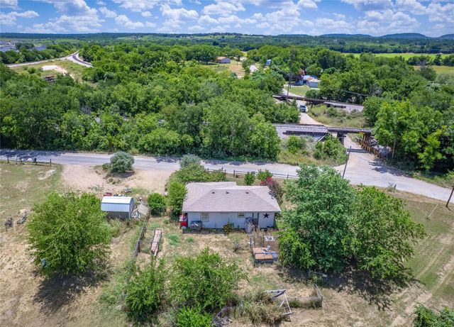 1104 S Boundary ST, Burnet, TX 78611
