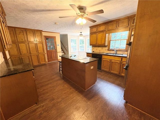 2971 Brookside Run, Snellville, GA 30078