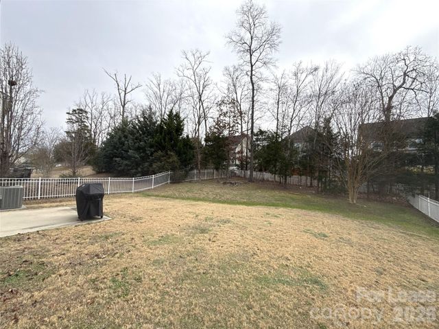 1121 Wainscott Drive, Waxhaw, NC 28173