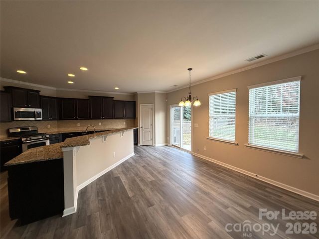 1121 Wainscott Drive, Waxhaw, NC 28173