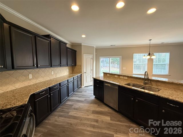 1121 Wainscott Drive, Waxhaw, NC 28173