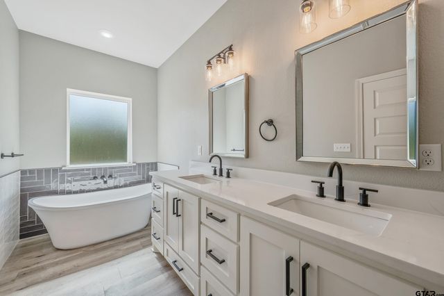 14835 Fallow Lane, Tyler, TX 75706