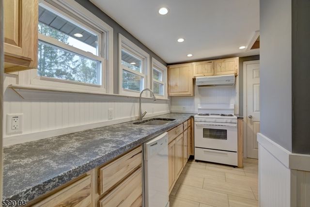 24 Brook St, Springfield Twp., NJ 07081