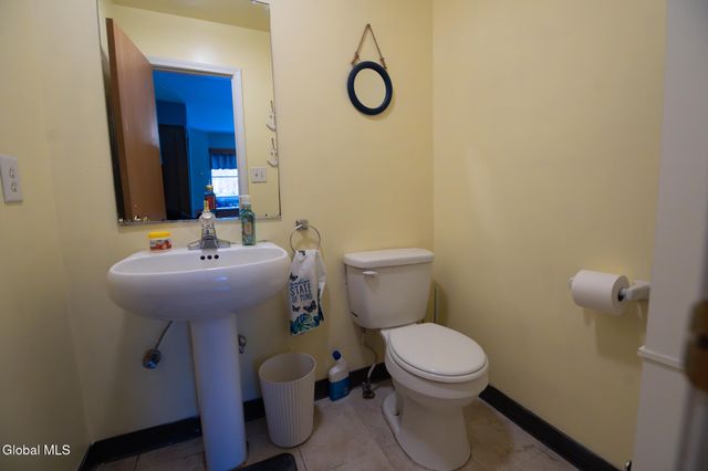 17 Primrose Avenue, Moreau, NY 12803