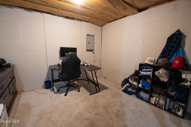 17 Primrose Avenue, Moreau, NY 12803